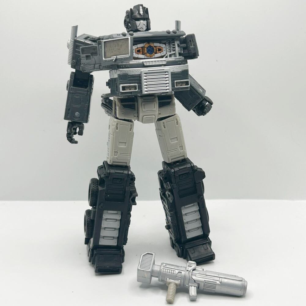 Transformers War for Cybertron Earthrise Alt Universe Sparkless Optimus Prime